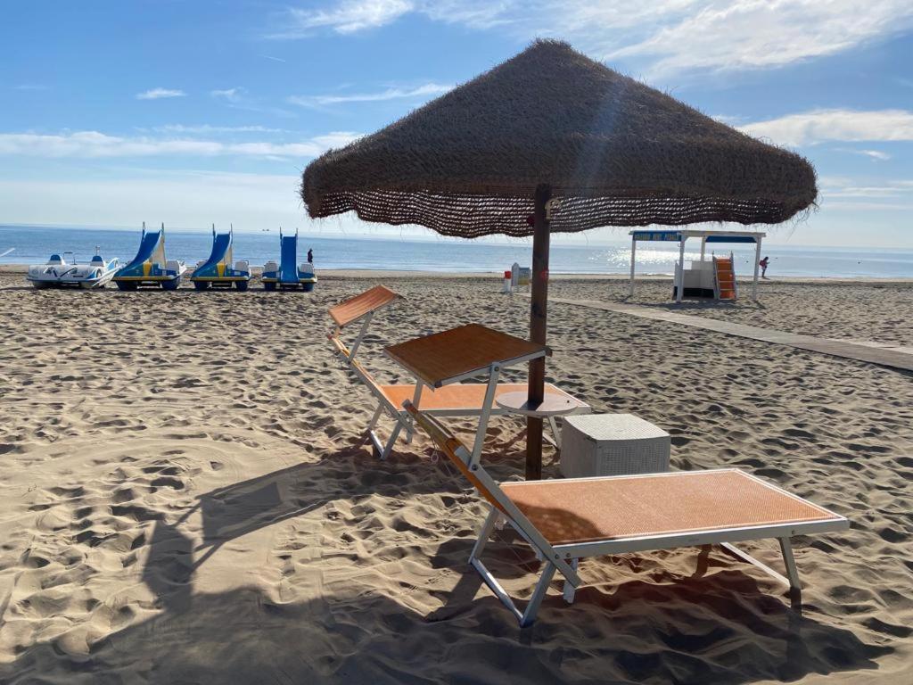 Hotel Ricci Римини Экстерьер фото