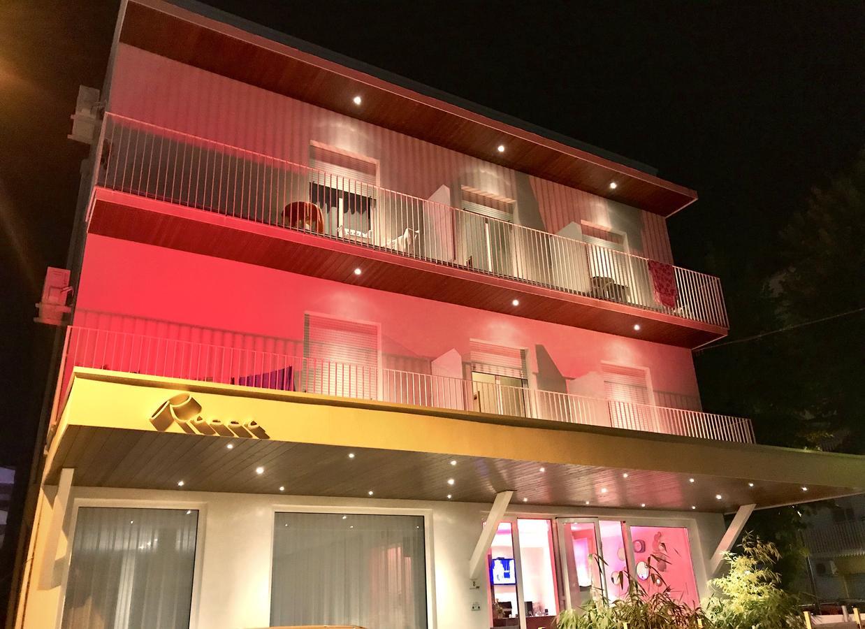 Hotel Ricci Римини Экстерьер фото
